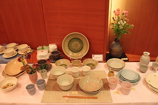 2010秋　陶信の会　会員の展示会作品